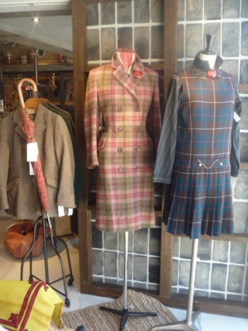 �摜(351x468)�E�g��摜(480x640)