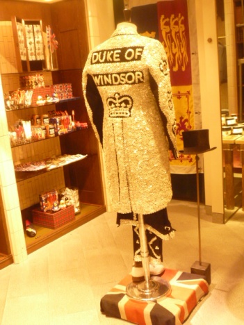 �摜(351x468)�E�g��摜(480x640)