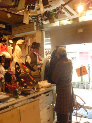 �摜(351x468)�E�g��摜(480x640)