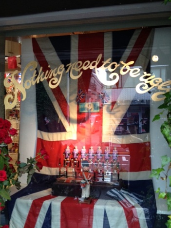 �摜(351x468)�E�g��摜(480x640)