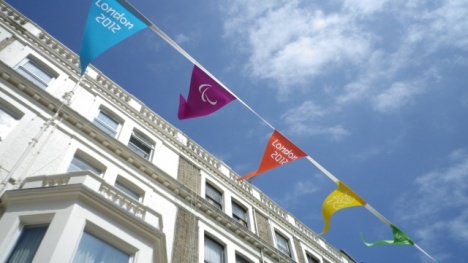 �摜(468x263)�E�g��摜(640x361)