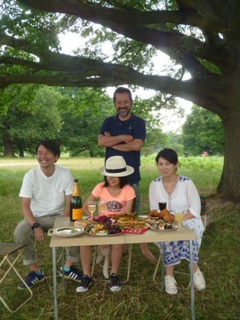 �摜(351x468)�E�g��摜(480x640)