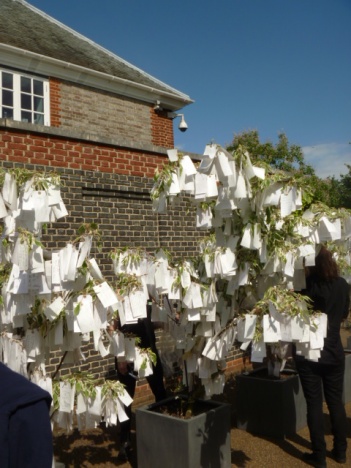 �摜(351x468)�E�g��摜(480x640)